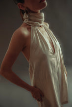 Cargar imagen en el visor de la galería, Vestido cuello escote
